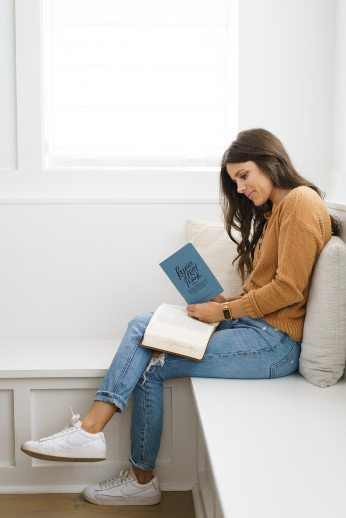 7 reasons to keep a prayer journal • Val Marie Paper